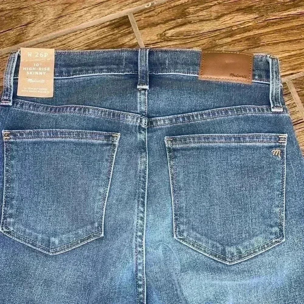 NWT Madewell 10" High-Rise Skinny JeansDewitt Wash: Button-Front TENCEL - Picture 6 of 6
